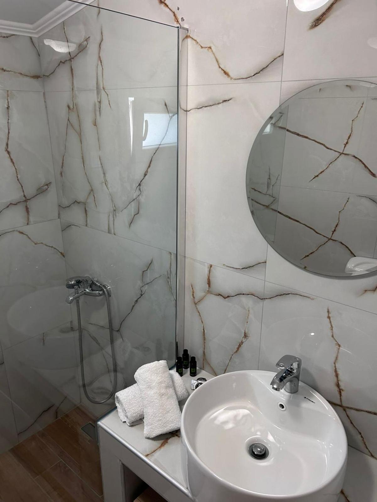 Amaya Pine Rooms كيراموتي المظهر الخارجي الصورة